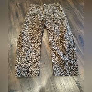 Animal print pant